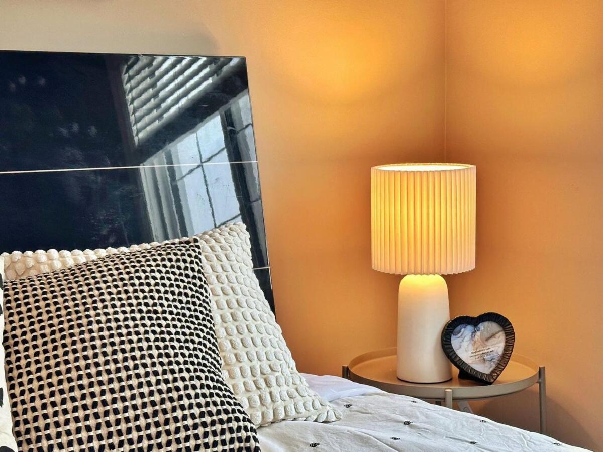 Entire Beautiful And Cozy Holiday home Edmonton