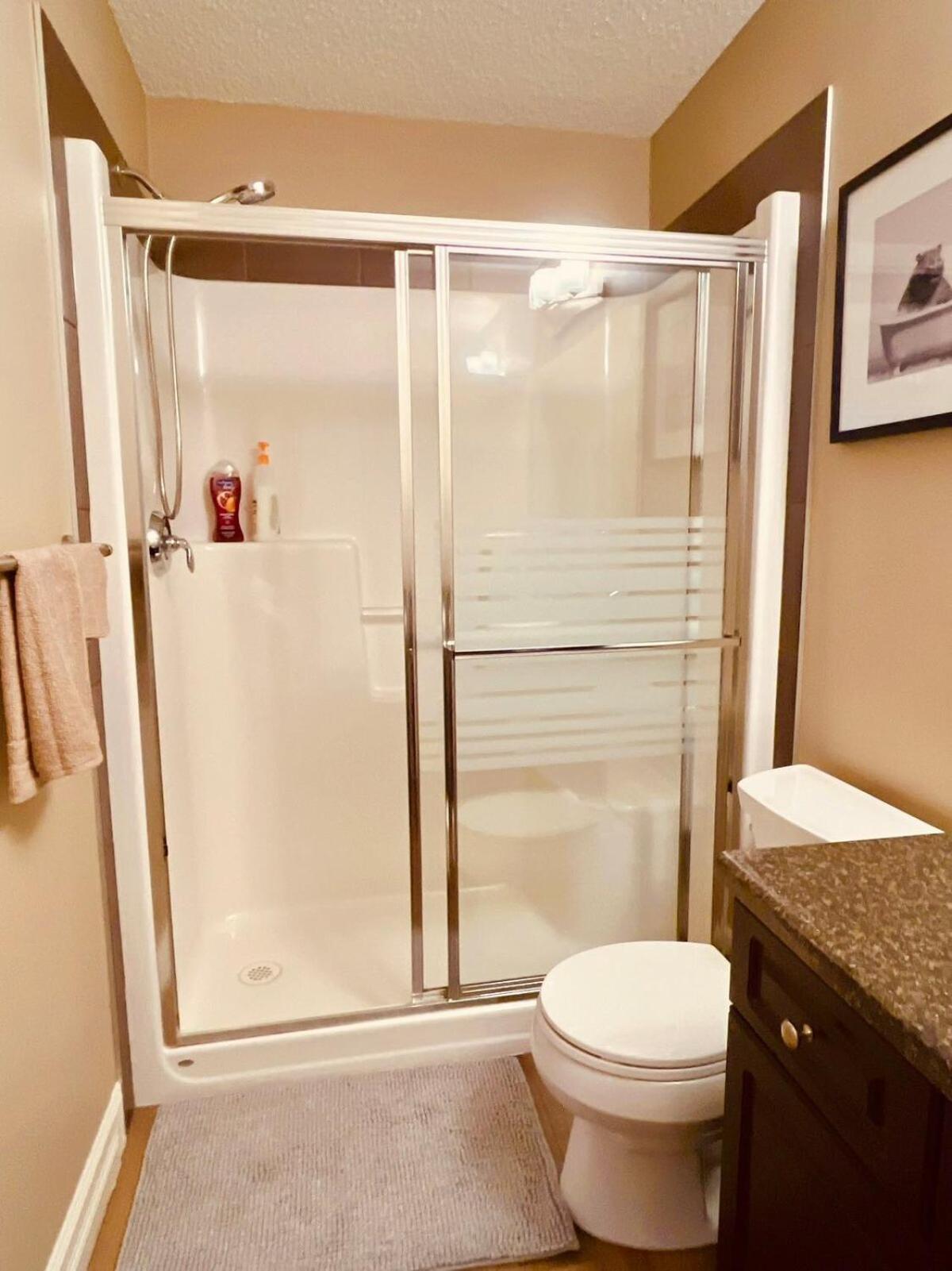 Entire Beautiful And Cozy Edmonton